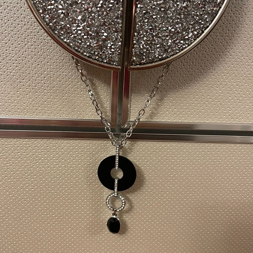 Cache Beautiful necklace - Picture 10 of 14